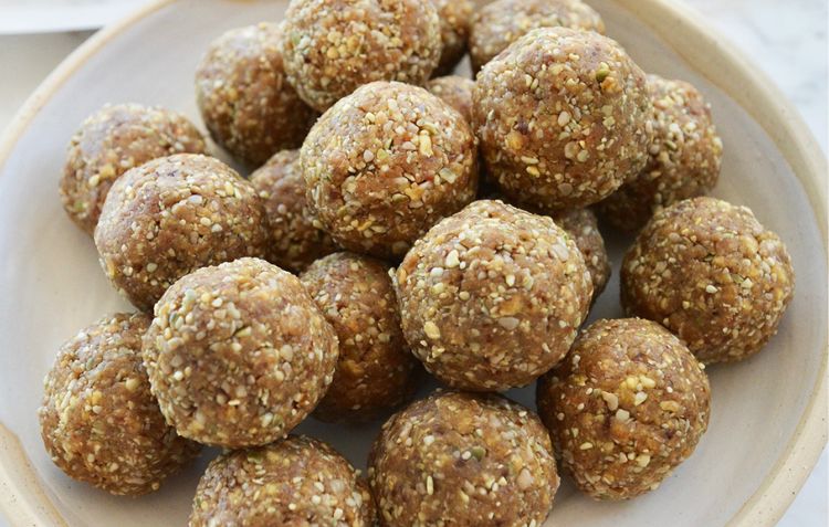 Apple & Cinnamon Protein Balls