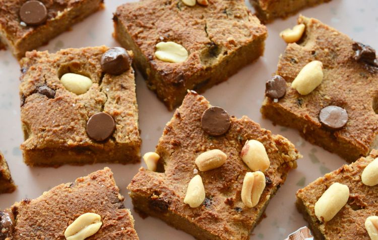 Salted Peanut Blondies