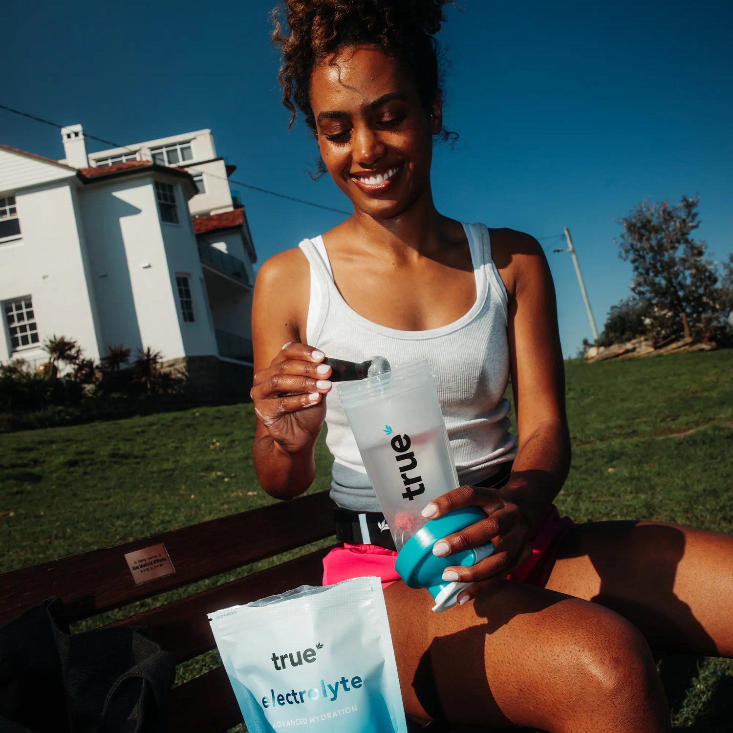 Electrolytee 2000px 09 copy.webp__PID:822ea659-da60-44c2-8fc1-f04d75807daf